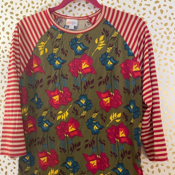New with out Tag randy lularoe tee - Picture 3 of 6
